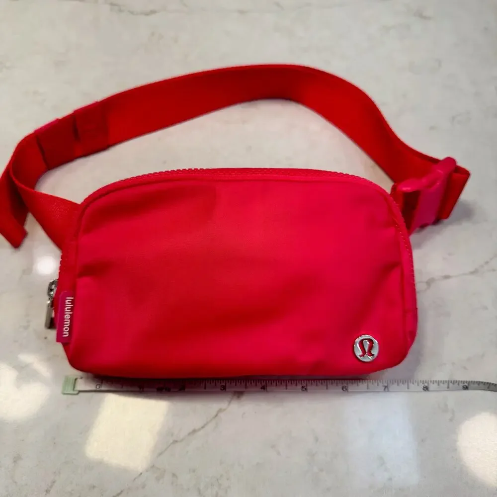 lululemon Everywhere Belt Bag 1L Lip Gloss Red Pink Nylon Fanny Pack Crossbody - Picture 6 of 14